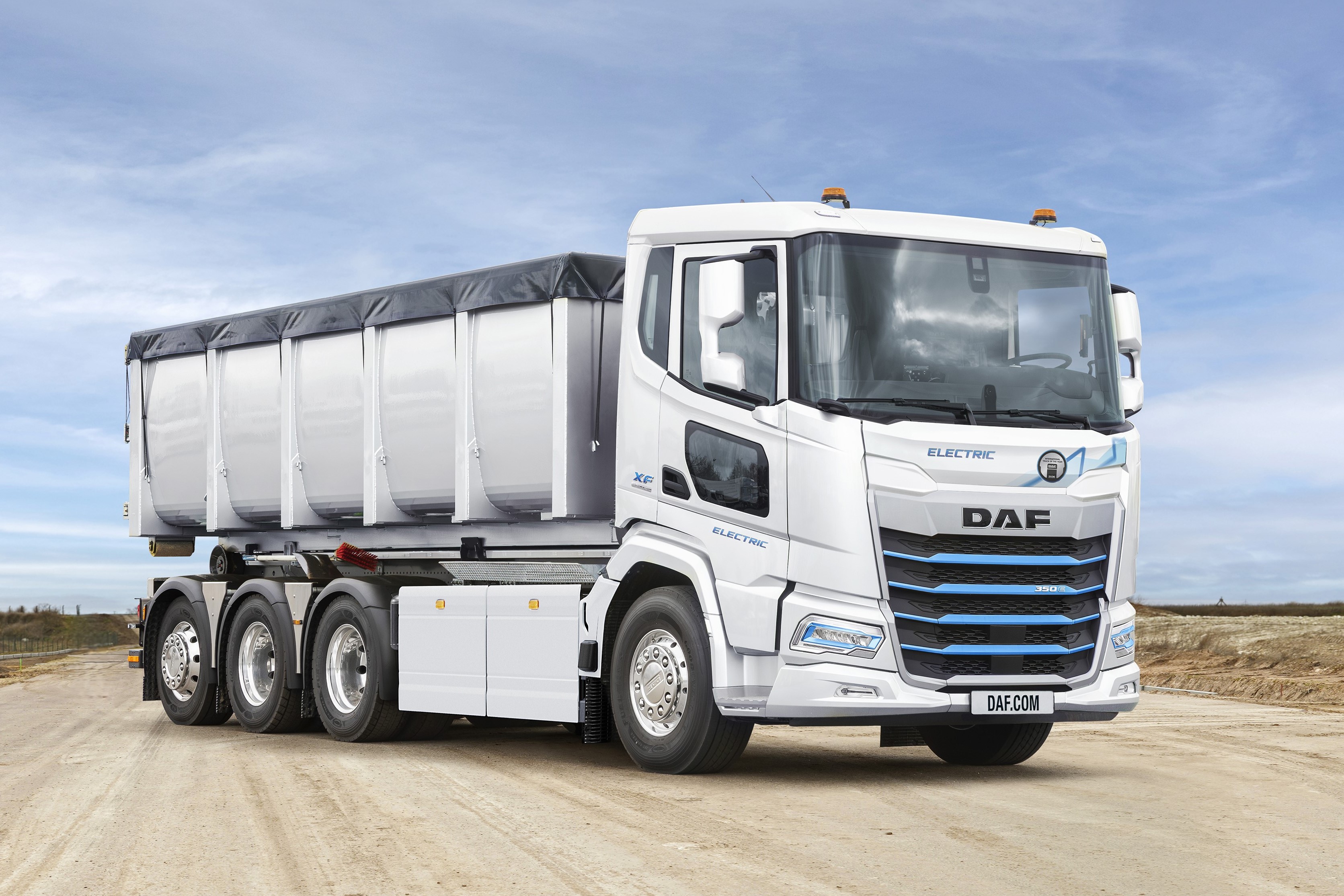PACCAR laat sterke financiële prestaties zien - DAF Trucks N.V.